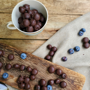 Bleuets locaux enrobés de chocolat noir 70 % *congelés*