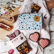 Tablette chocolat noir et fleurs comestibles